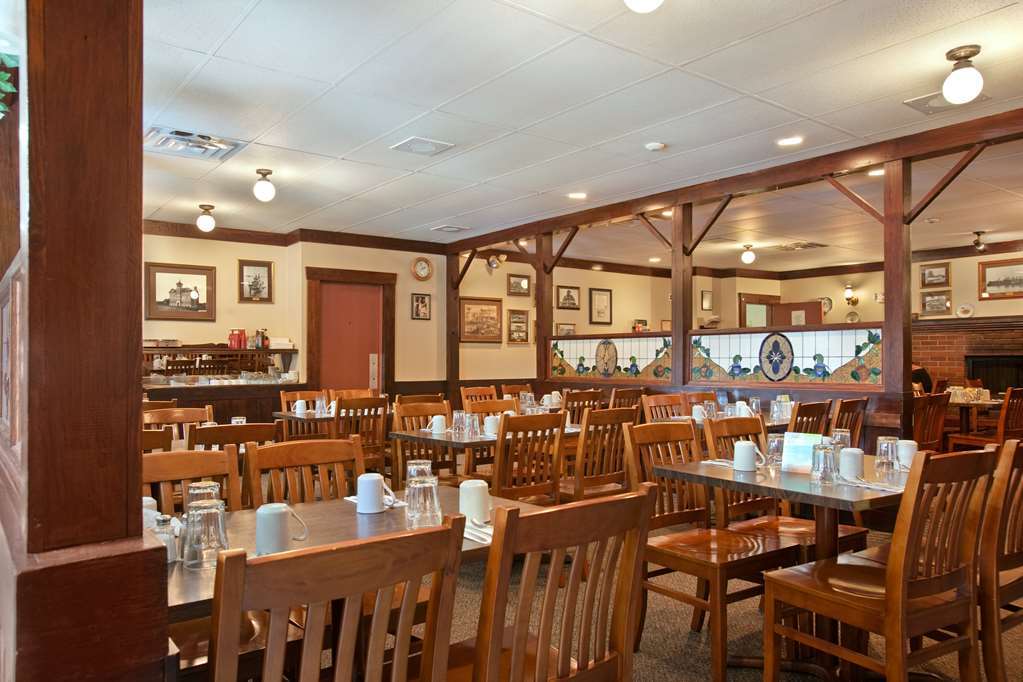 Travelodge By Wyndham Kenora Restaurant bilde